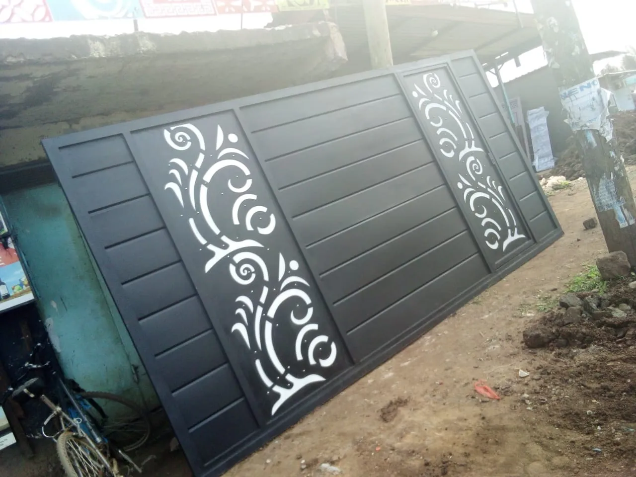Sliding gates